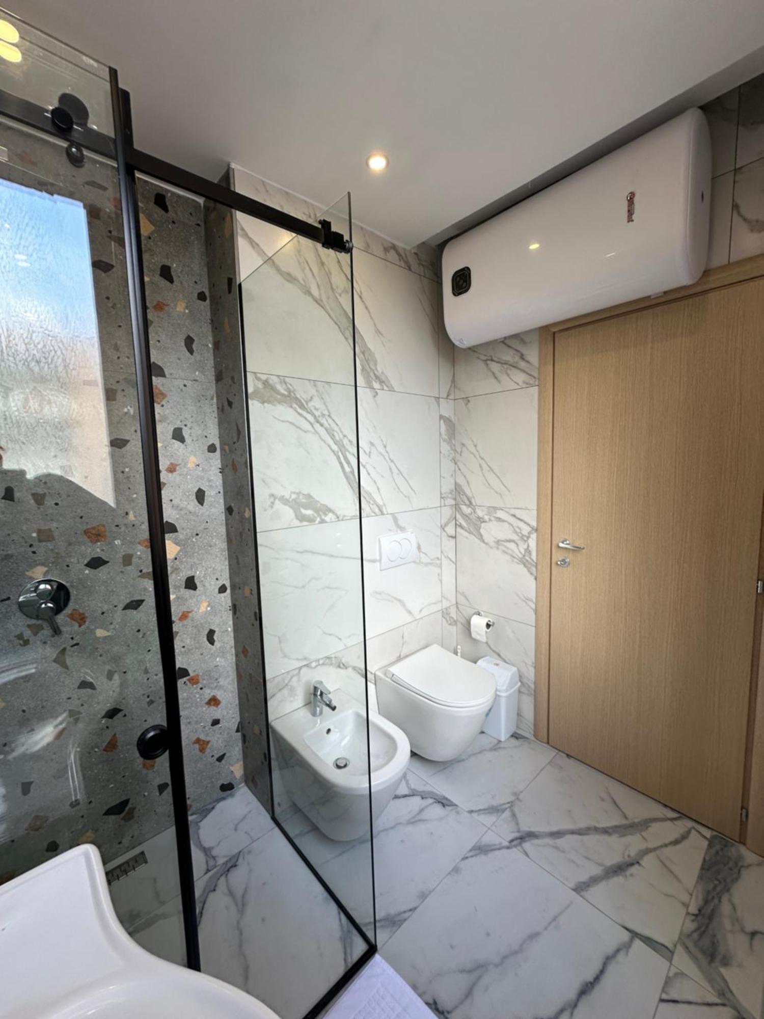 Xhimi'S Seaside Apartments Durres Exterior photo